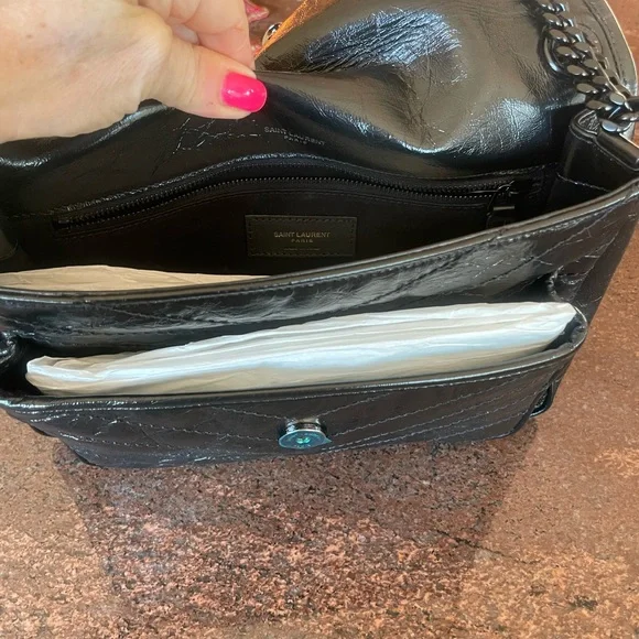 NWT. YSL Saint Laurent medium Niki bag. Black. - Picture 10 of 16